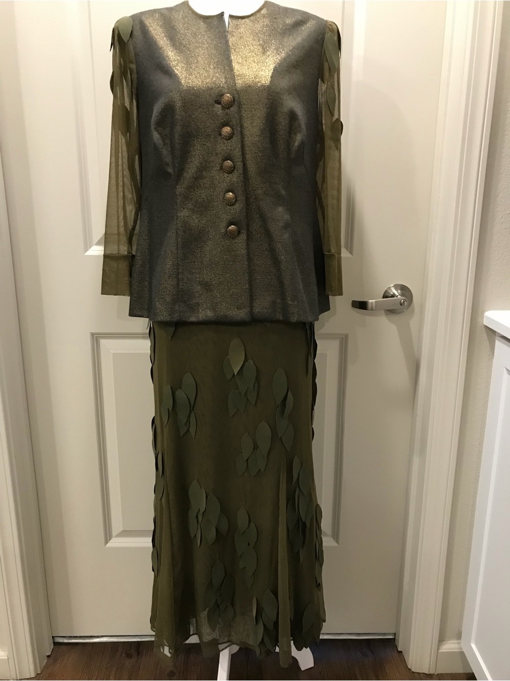 Olive Green Women's Leaf-Appliqué Skirt - Unbranded